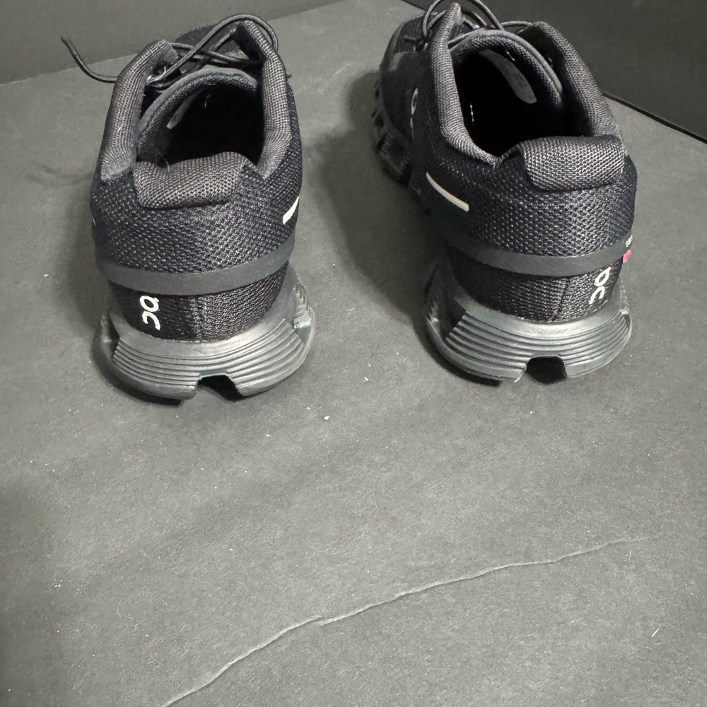Women’s On Clouds Black - Picture 3 of 4